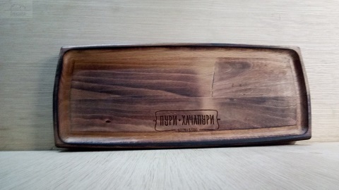 Доска для подачи 310х130мм "Узкая бук,слабый обжиг с логотипом "пури Хачапури" Доска для подачи 310х130мм "Узкая бук,слабый обжиг с логотипом "пури Хачапури"