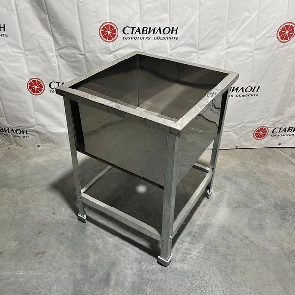 Ванна моечная 1 секц без борта УВМО-1-06363-УОО4 без эксплуатации УЦЕНКА каркас оцинкованная сталь 550х550х350 Ванна моечная 1 секц без борта УВМО-1-06363-УОО4 без эксплуатации УЦЕНКА каркас оцинкованная сталь 550х550х350