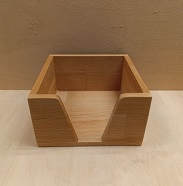 Ящик для сервировки деревянный 140х140мм  H100мм с выемкой, бук лакированный